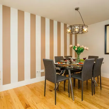 Daire Cathedral Luxury And Spacious *