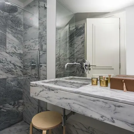 Cathedral Luxury And Spacious Daire Lisboa