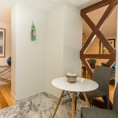 Daire Cathedral Luxury And Spacious *