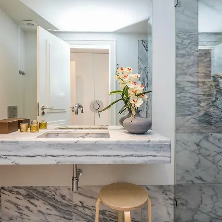 Cathedral Luxury And Spacious Daire